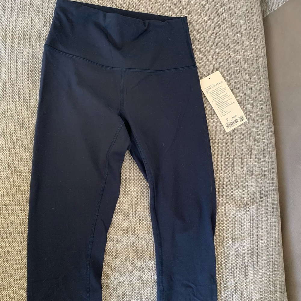 ❌SOLD❌ Wunder Train Hr Crop 21”